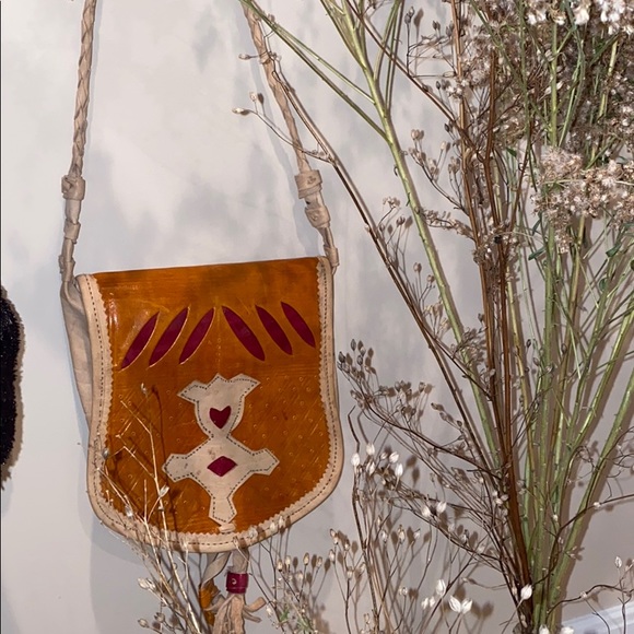 COPY - Handmade African decorative bag-Artisanal 💜 - Picture 2 of 11